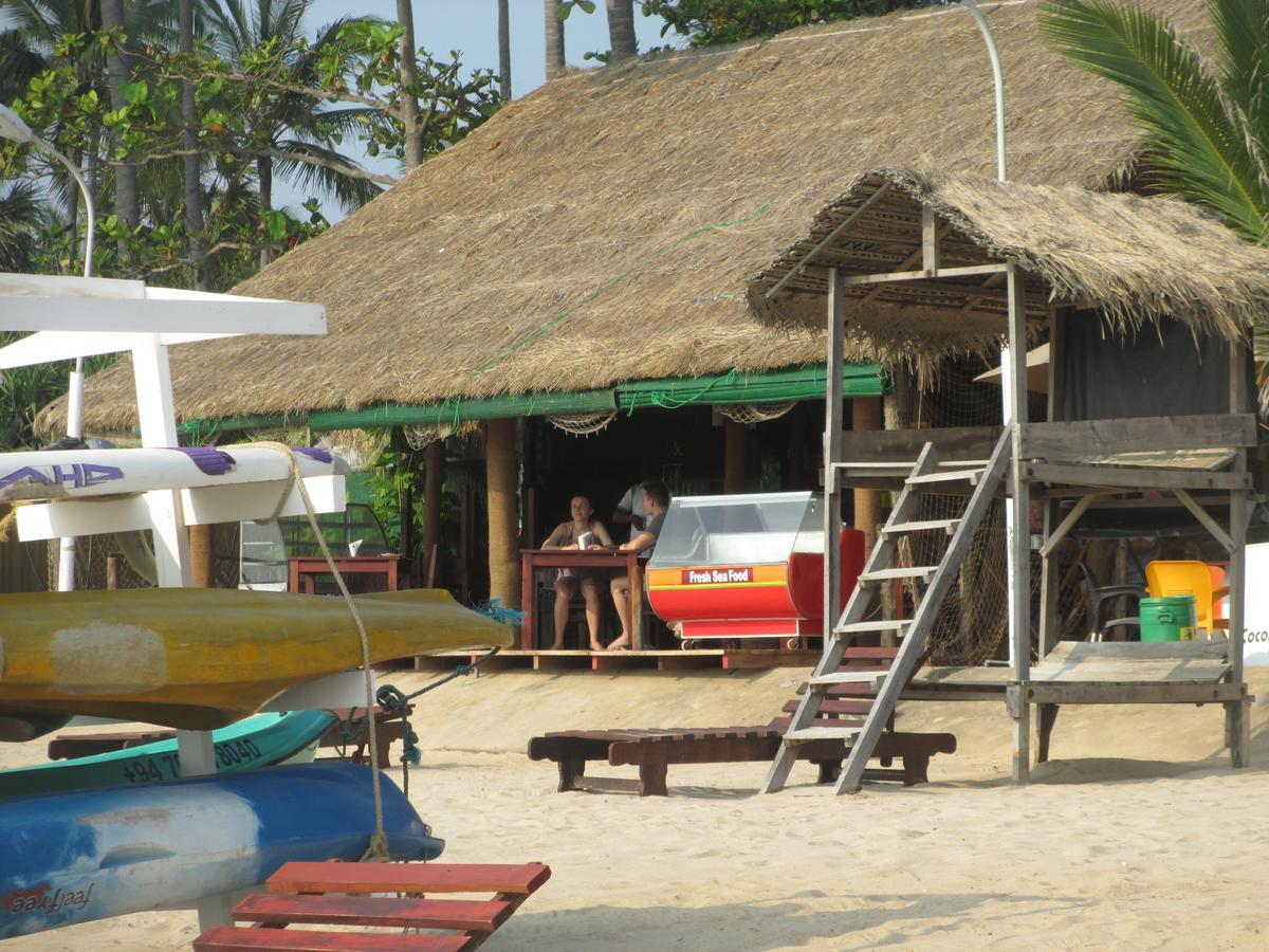 Uppuveli Beach House Trincomalee Exterior foto