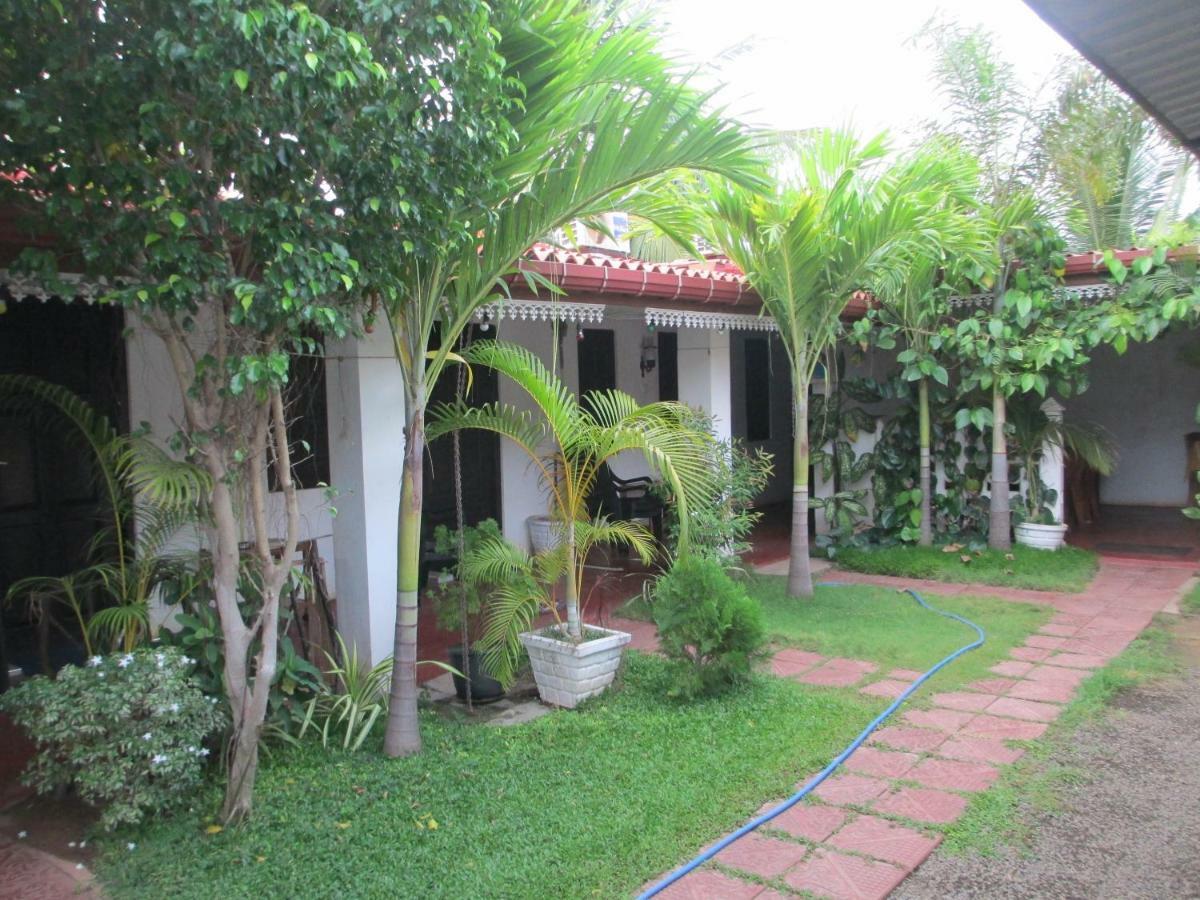 Uppuveli Beach House Trincomalee Exterior foto